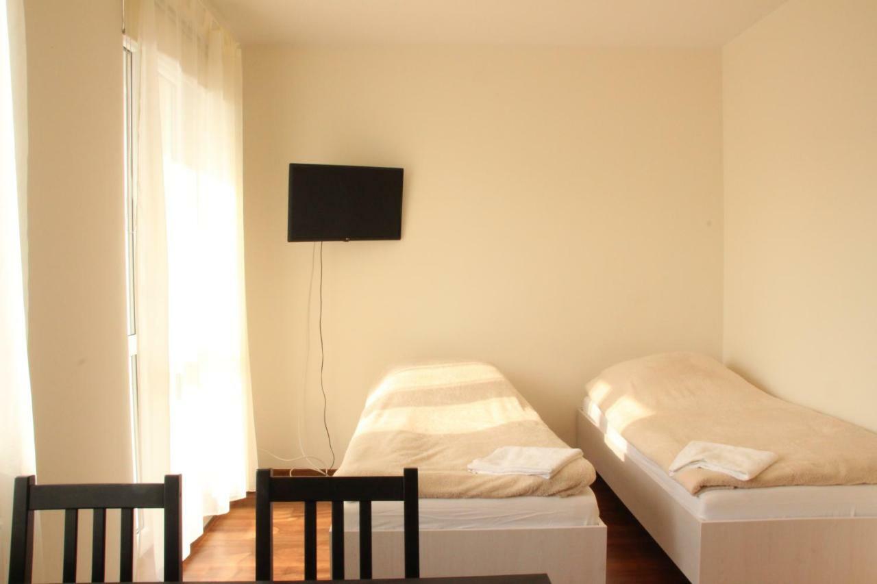 Fredry 8 Apartment Piastow Екстериор снимка